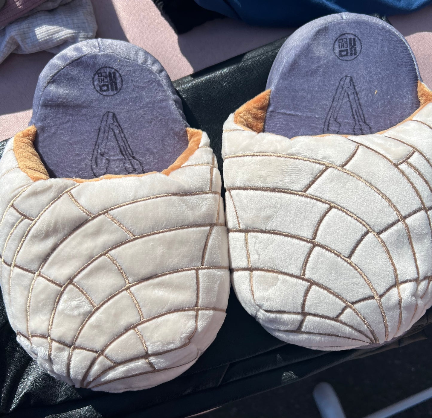 Concha Slippers